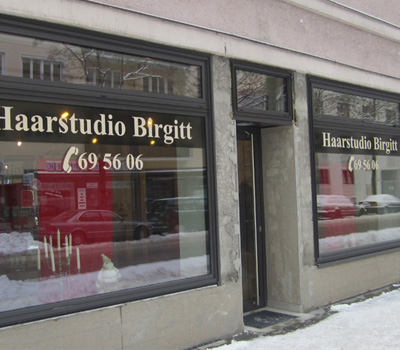 Walchenseeplatz München :: Energetische Sanierung von Schaufenster- und Eingangsanlagen